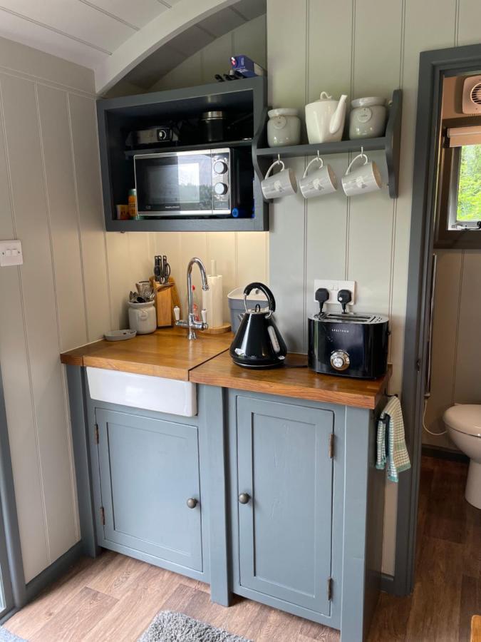 באטל Greatwood Shepherds Hut מראה חיצוני תמונה