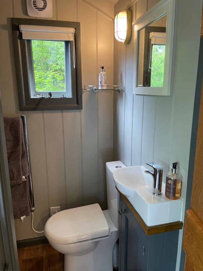 באטל Greatwood Shepherds Hut מראה חיצוני תמונה