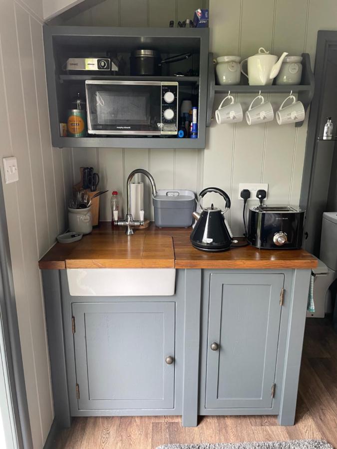 באטל Greatwood Shepherds Hut מראה חיצוני תמונה