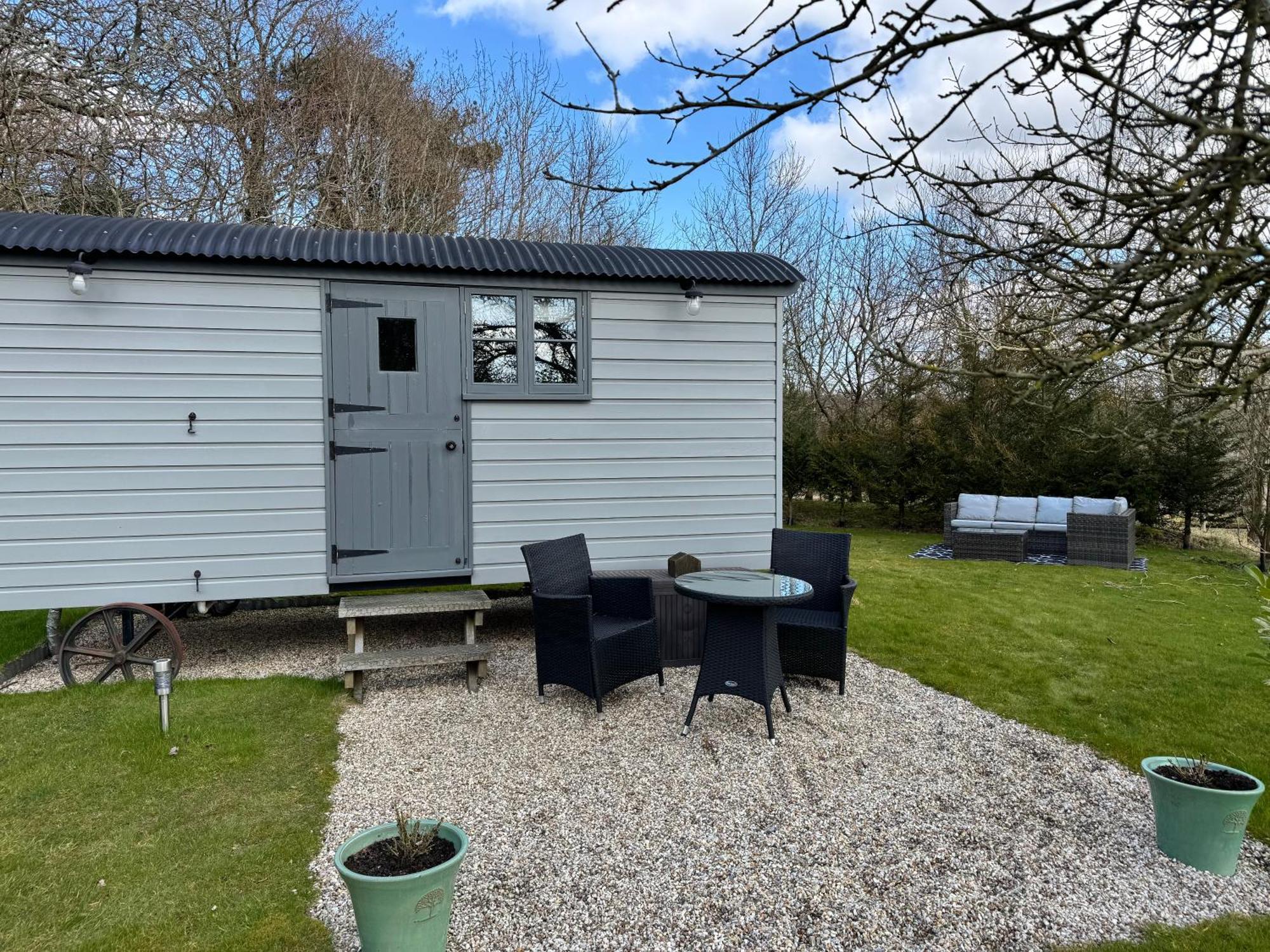 באטל Greatwood Shepherds Hut מראה חיצוני תמונה