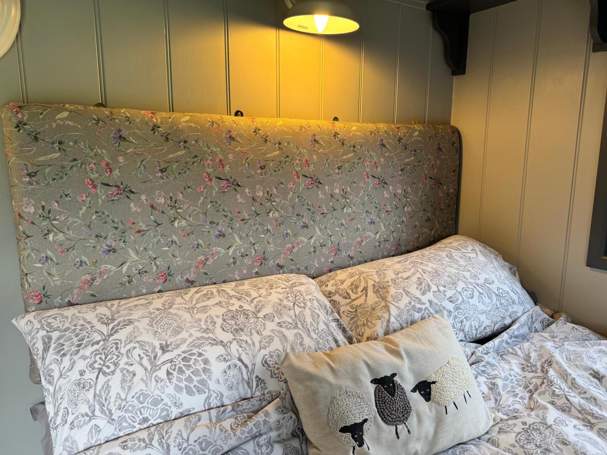 באטל Greatwood Shepherds Hut מראה חיצוני תמונה